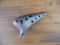瓦の独特な響き!　(吟)オカリナ　甍モデル　軽量アルトC管　兵庫県淡路島の産物　【当店検品済】