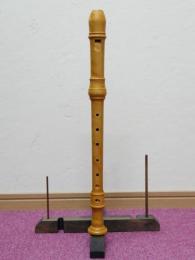 番号C013【中古品】(KUNG) アルトリコーダー マルシアス4413　材　運指