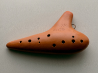 m008【中古品】(エル・ミガロ)オカリナ　スタンダードモデル　アルトC管