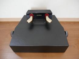 k1【中古品】【ヤマハ】 ピアノ補助ペダル　HP-705 ブラック