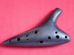 T302【中古品】(ティアーモ)オカリナ黒陶シリーズ　ソプラノF管　合奏用