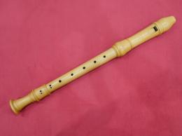 番号343【中古品】(Moeck)アルトリコーダー　DENNER5333　ボックスウッド材