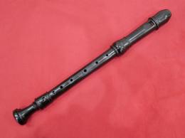 番号344【中古品】(AURA)アルトリコーダー CONSERVATORIUM　A9G グラナディラ材