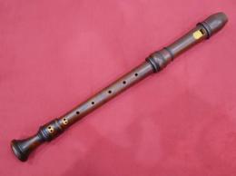 番号334【中古品】(スズキ)アルトリコーダー MSRA2105 A=415Hz ヨーロッパ黄楊材 ※サムホール装飾あり