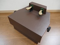 13【中古品】【吉澤】　ピアノ補助ペダル　AX-100(ケース付き)　ウォルナット